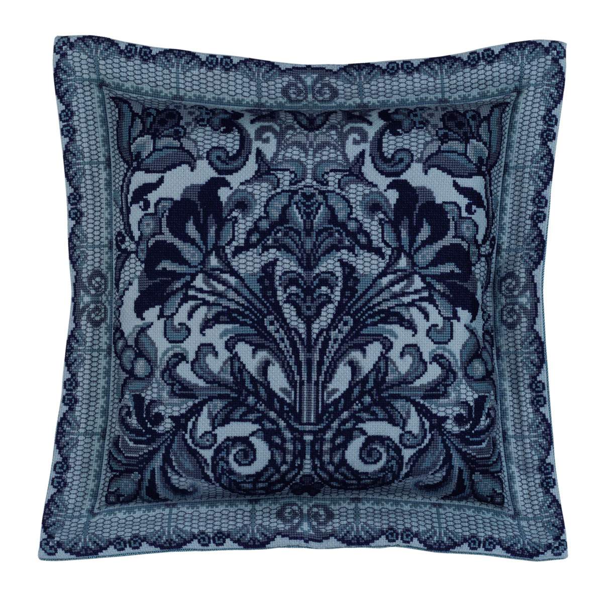 רקמה על בד גבינה - Cushion/Panel Spanish Lace
