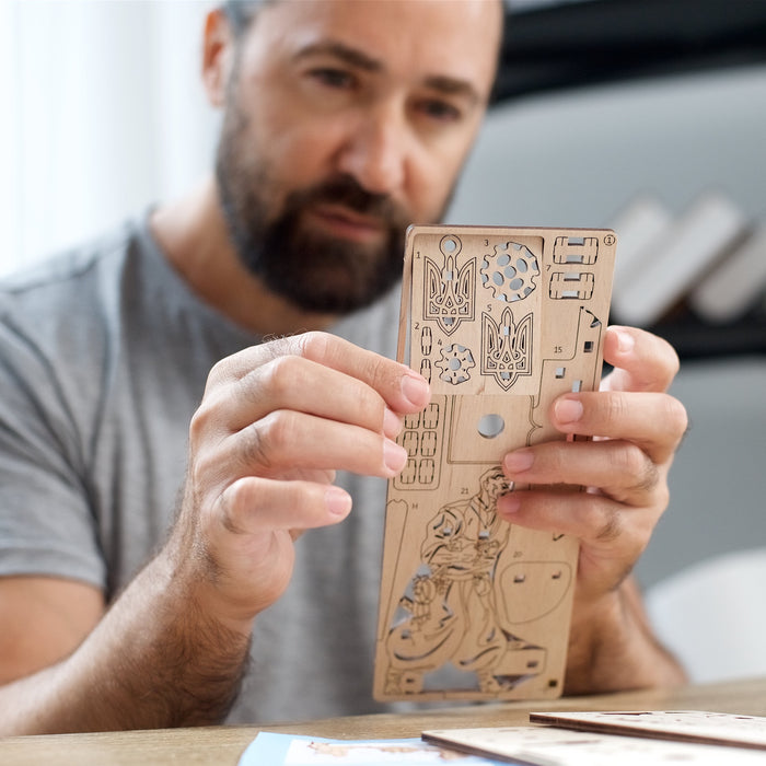 פאזל מכני - עידן האומץ: הקרב הישן לחופש