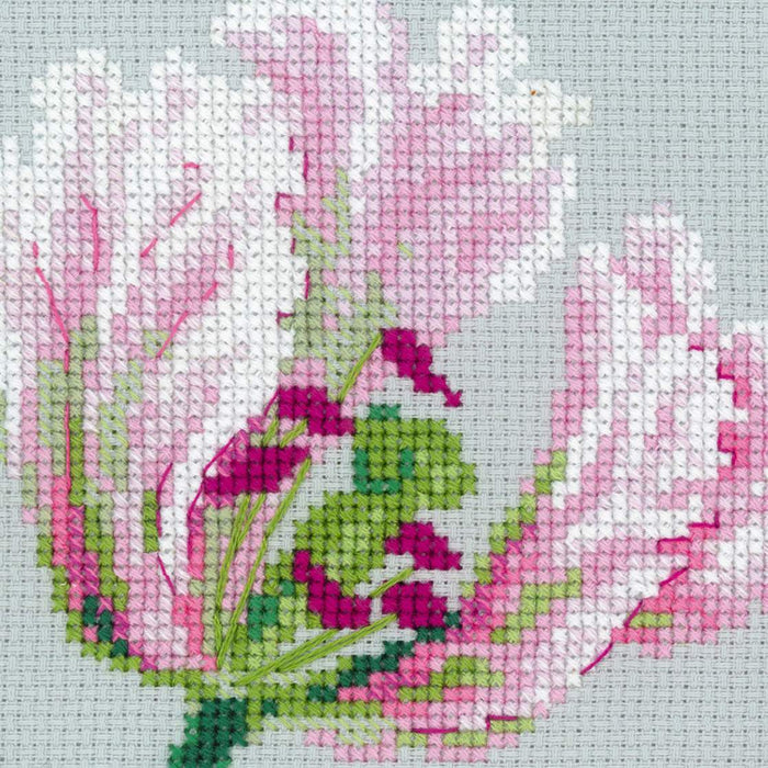 רקמה על בד גבינה - Spring Tulips
