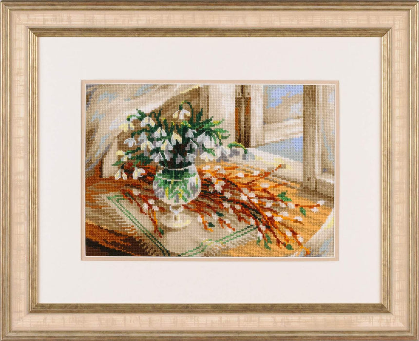 רקמה על בד גבינה - Willow and Snowdrops