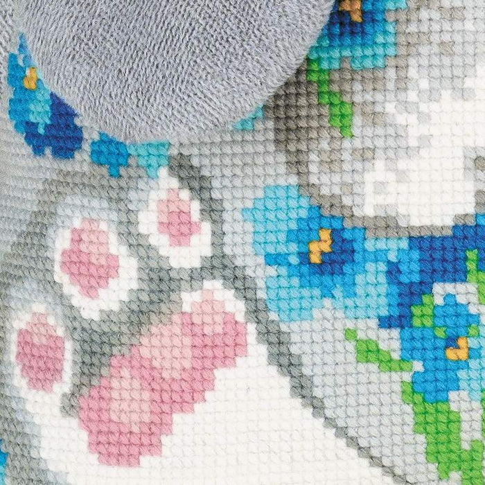 רקמה על בד גבינה - Bunny Cushion