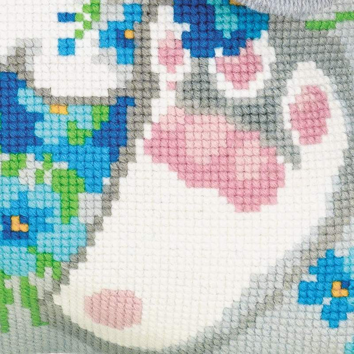 רקמה על בד גבינה - Bunny Cushion