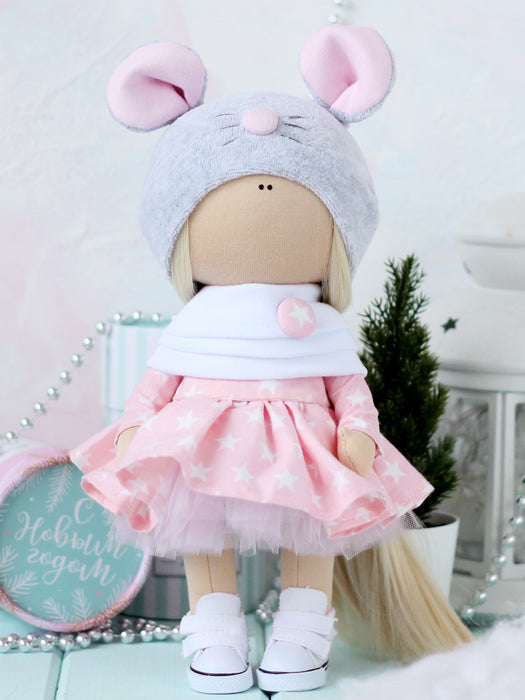 תפירת בובה - בובה מולי, 24 ס״מ