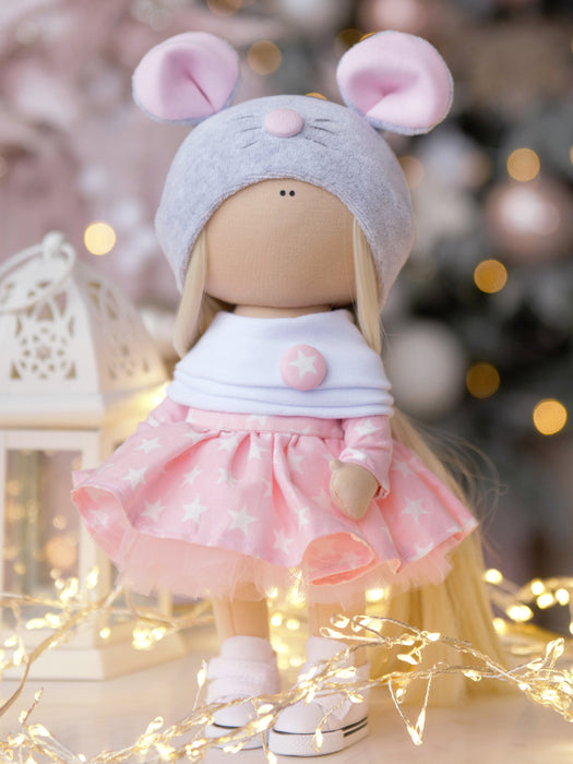 תפירת בובה - בובה מולי, 24 ס״מ