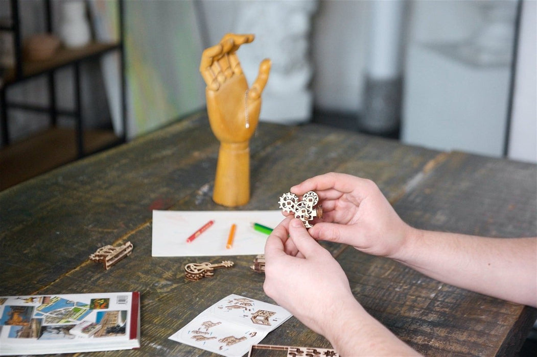 פאזל מכני - U-Fidget Creation