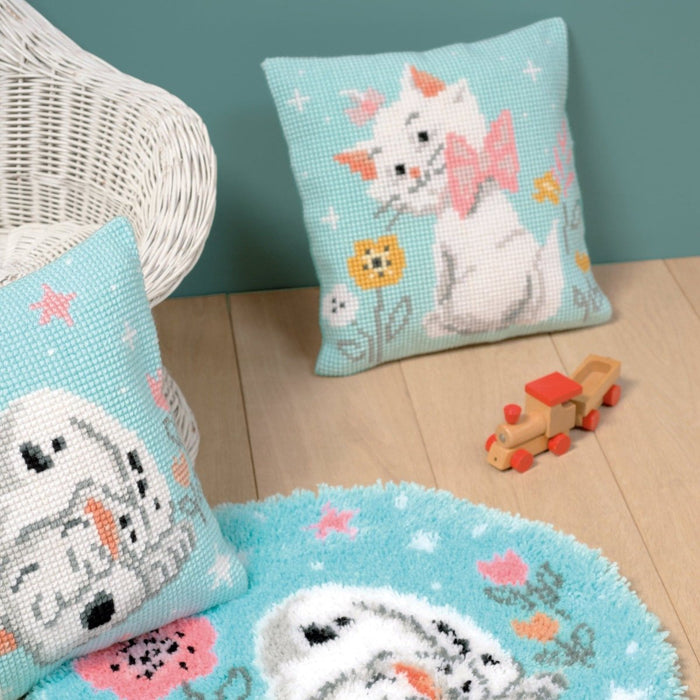 הכנת תמונת צמר או כרית - מארי חתולים בצמרת