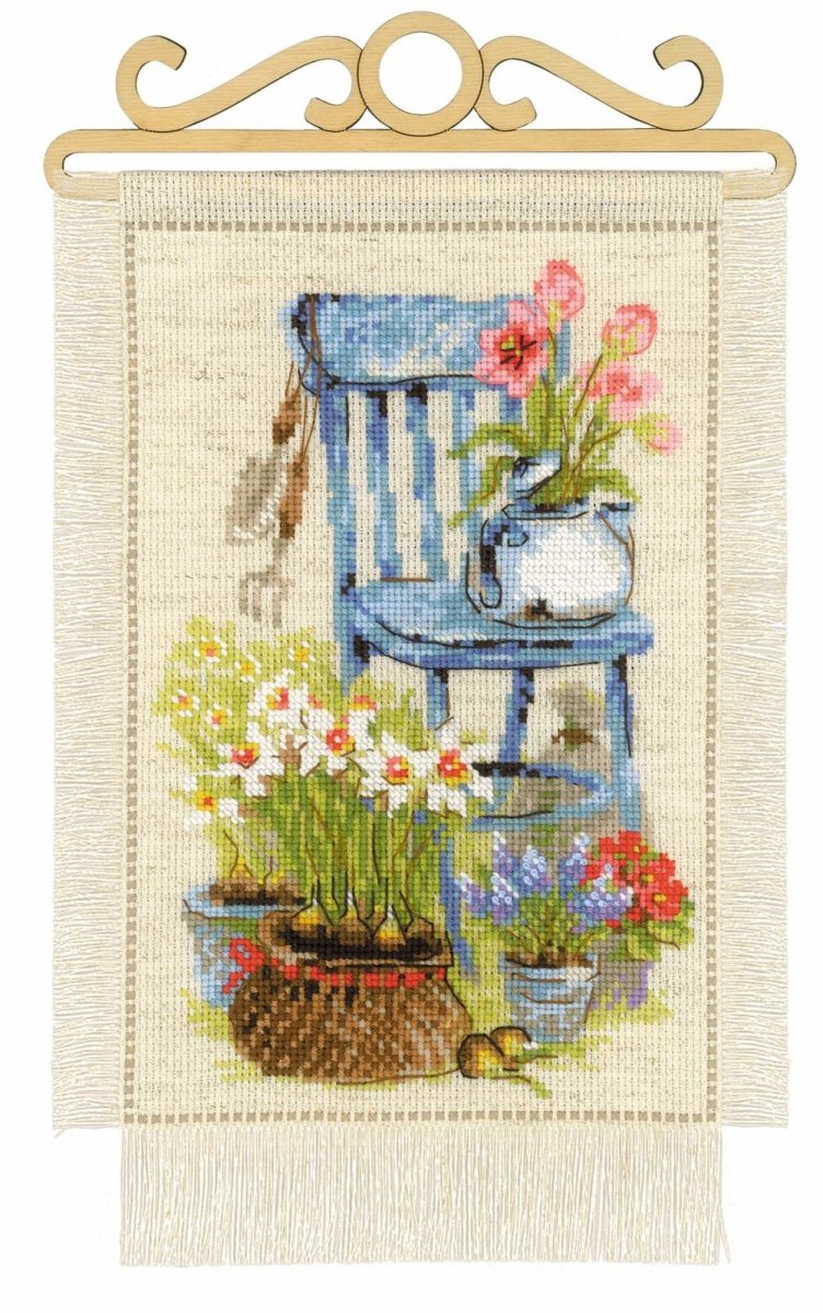 רקמה על בד גבינה - Cottage Garden. Spring