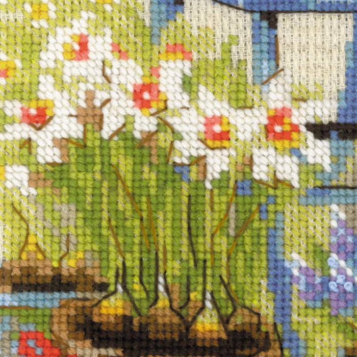 רקמה על בד גבינה - Cottage Garden. Spring
