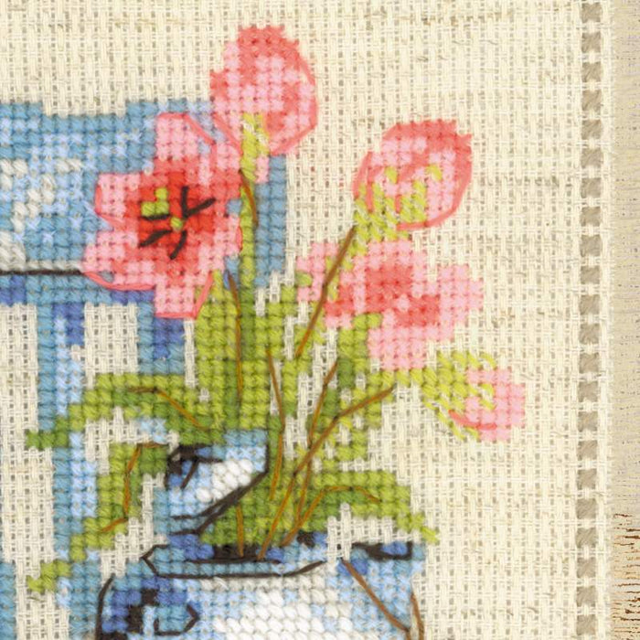 רקמה על בד גבינה - Cottage Garden. Spring