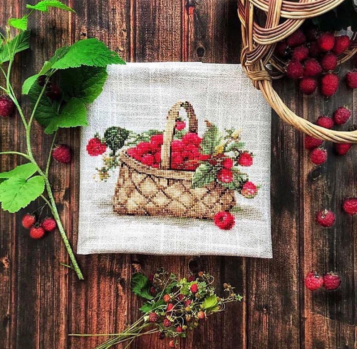 רקמה על בד גבינה - סל פירות יער
