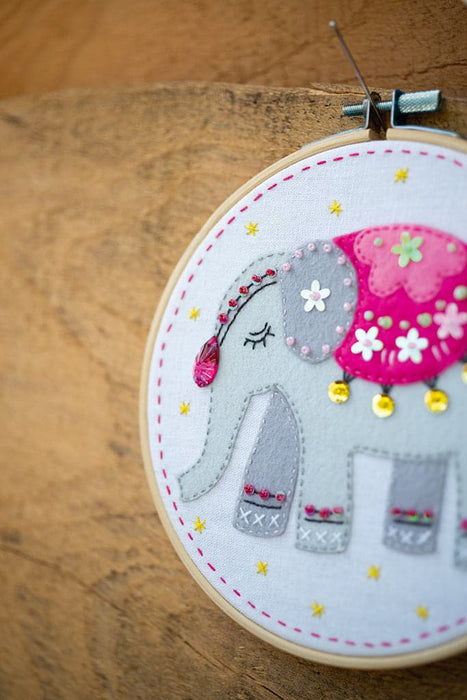 רקמה עם צמר - פיל