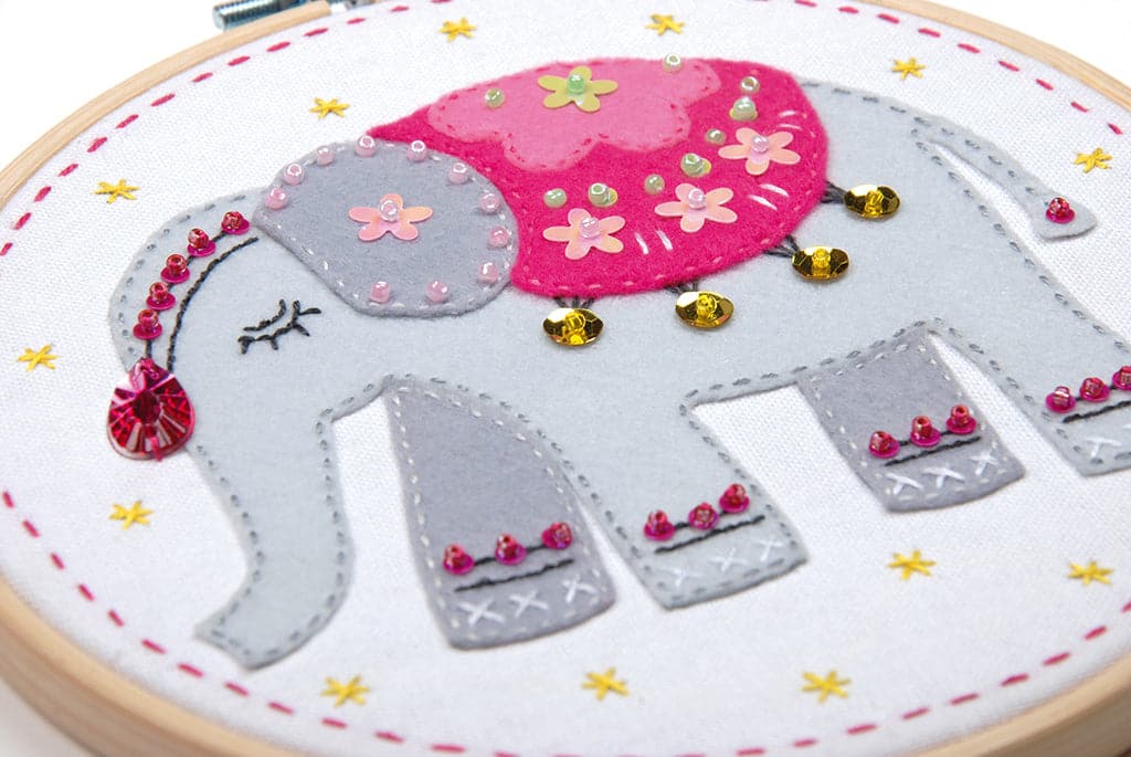 רקמה עם צמר - פיל