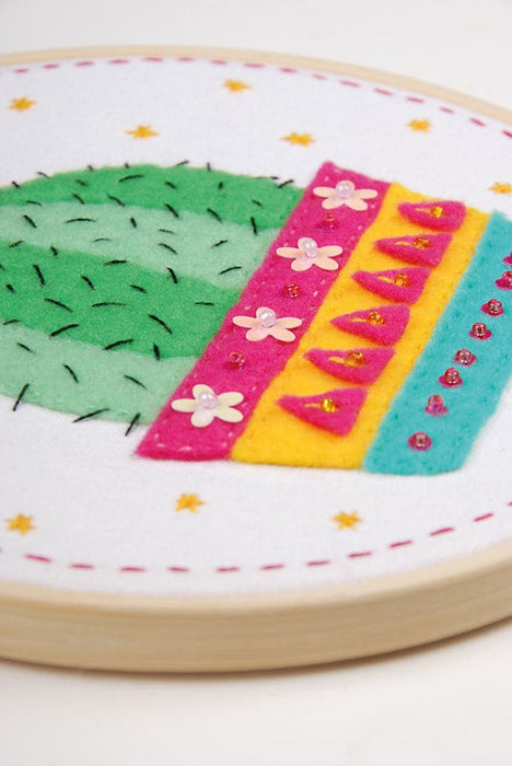 רקמה עם צמר - קקטוס