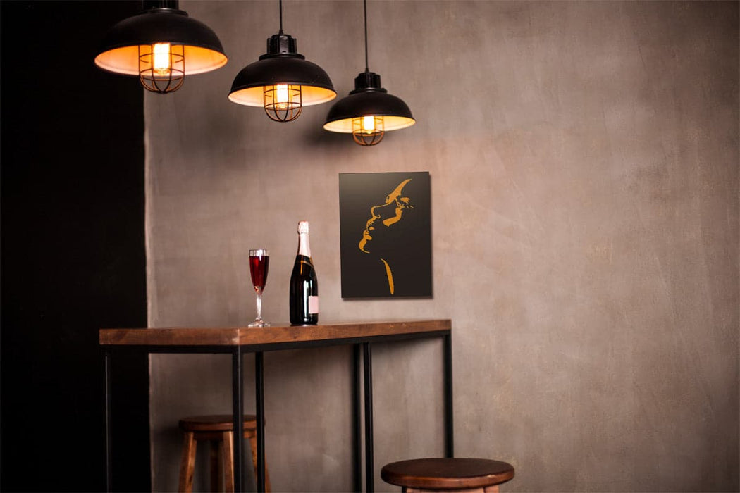 רקמת חרוזים - אישה באור