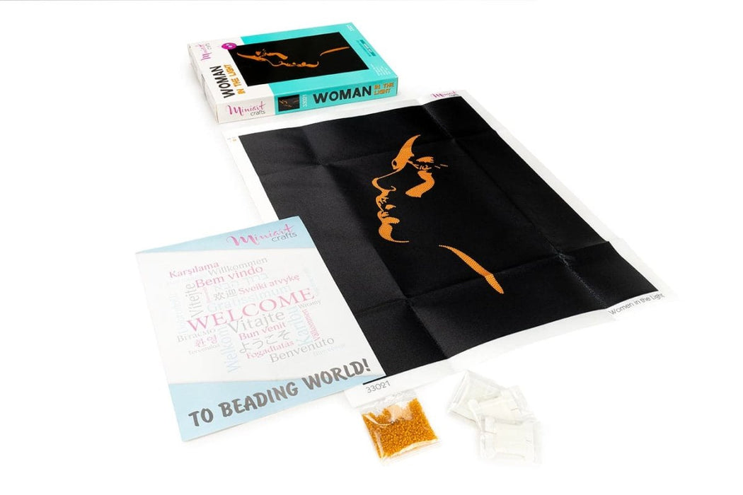 רקמת חרוזים - אישה באור