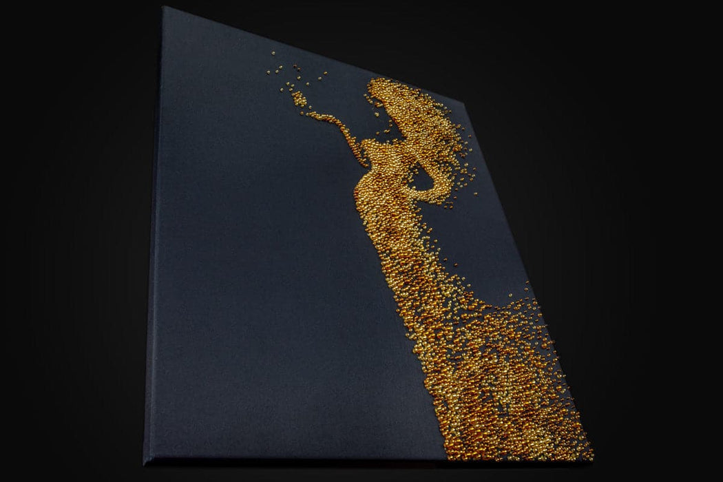 רקמת חרוזים - האישה בזהב