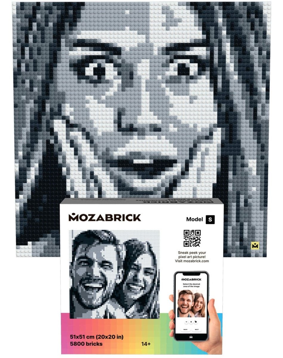 תמונת ארט פיקסל שחור לבן אישה מופתעת