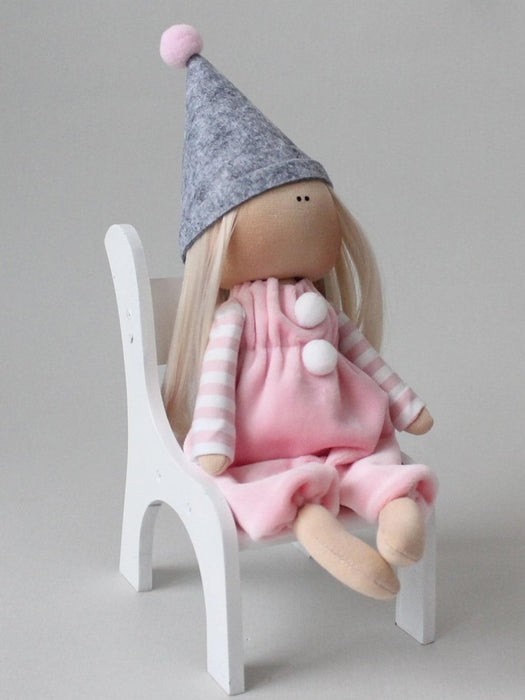 תפירת בובה - בובה אמלי, 20 ס״מ