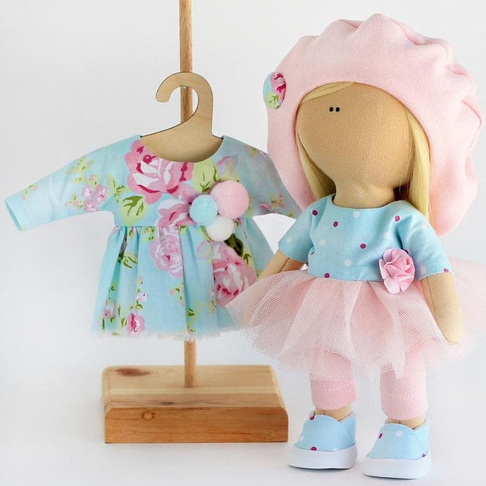 תפירת בובה - בובה בטי, 19 ס״מ