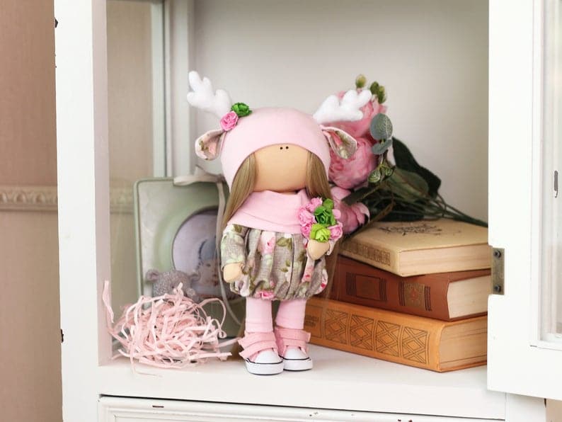 תפירת בובה - בובה דיאנה, 23 ס״מ