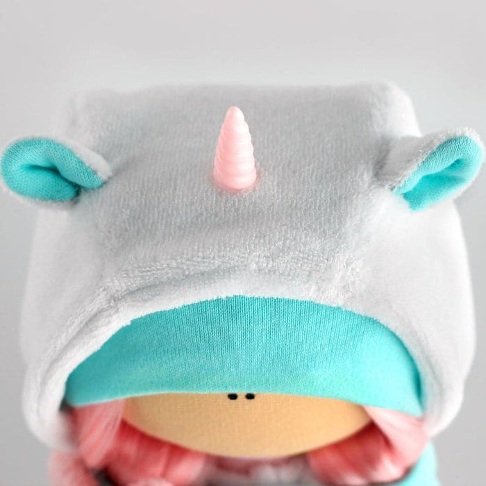 תפירת בובה - בובה גלוריה, 23 ס״מ