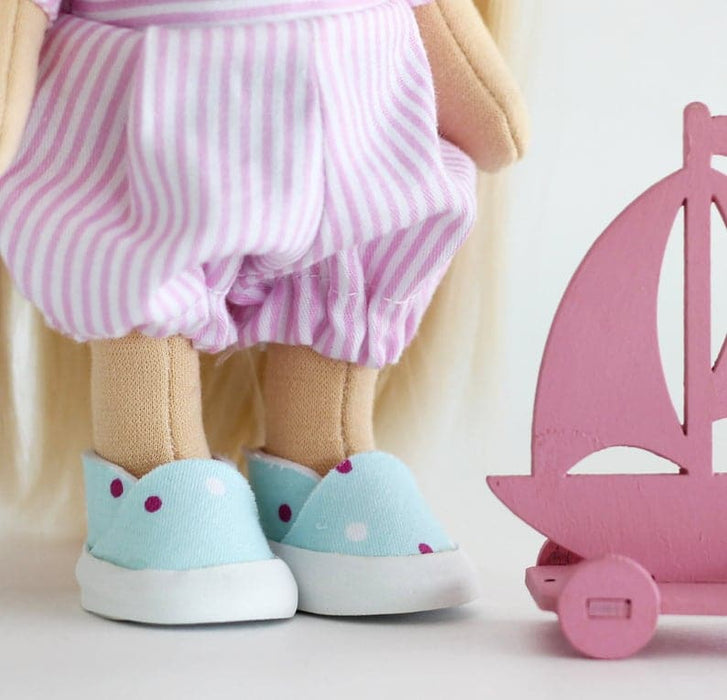 תפירת בובה - בובה לינדה, 19 ס״מ