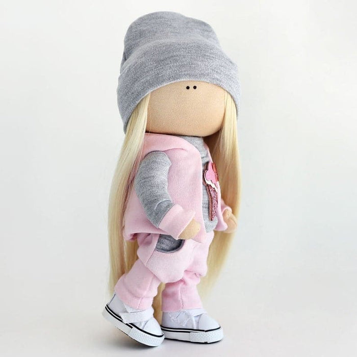 תפירת בובה - בובה כריסטי, 24 ס״מ