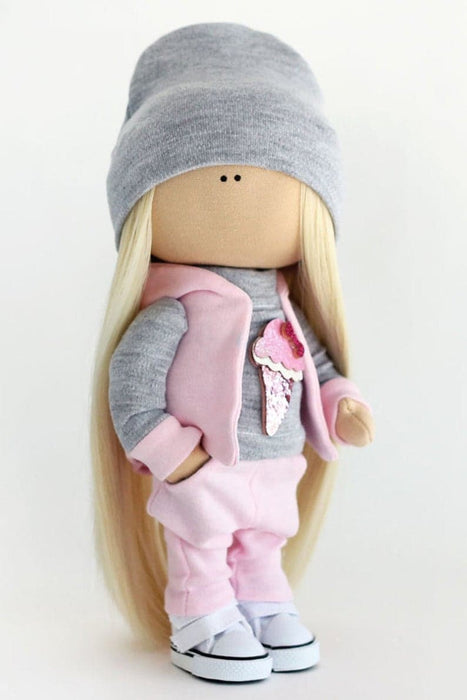 תפירת בובה - בובה כריסטי, 24 ס״מ