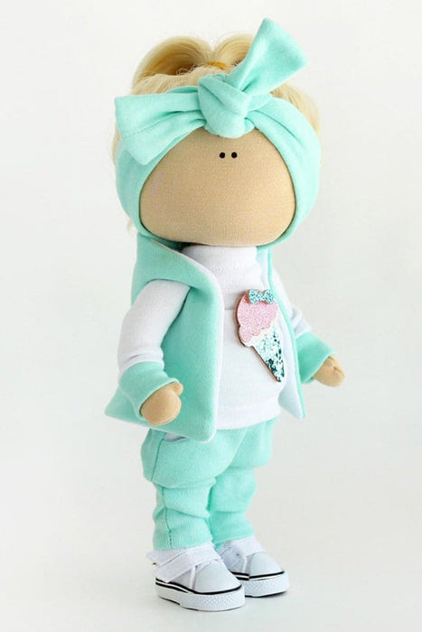 תפירת בובה - בובה ויקי, 24 ס״מ