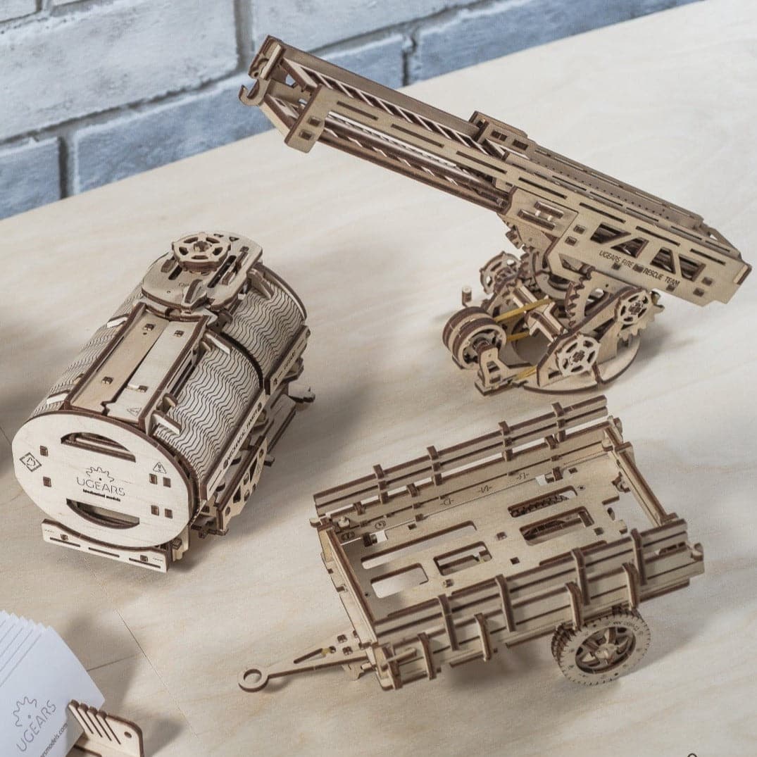 פאזל מכני - משאית UGM-11