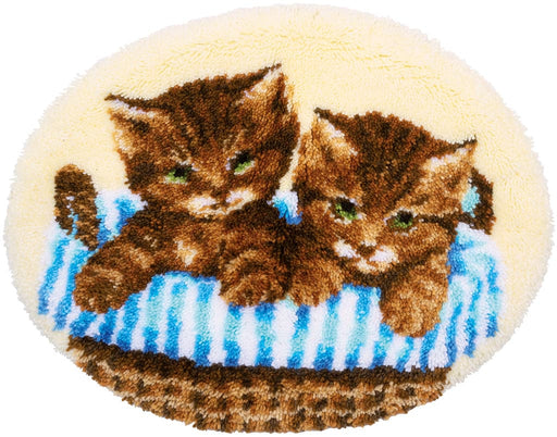 הכנת שטיח - חתלתולים בסלסלה