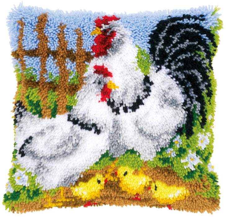 הכנת תמונת צמר או כרית - משפחת תרנגולות בחווה